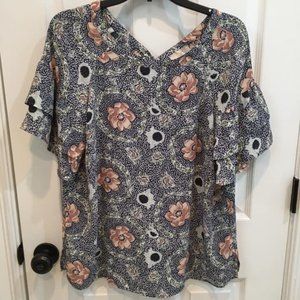 Floral Print Blouse with Flowing Sleeve